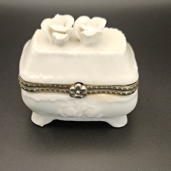 None Other - Porcelain Ceramic Floral Trinket Box